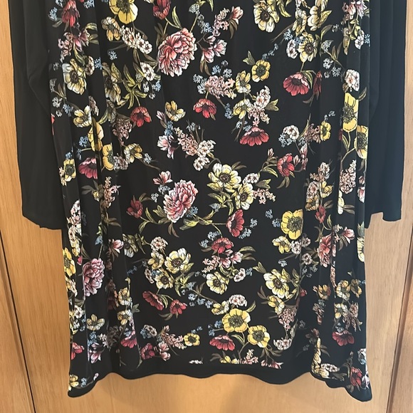 J. Jill Wearever Collection Women’s Floral Tunic Top Black Pink Size XL Tall - Picture 10 of 10
